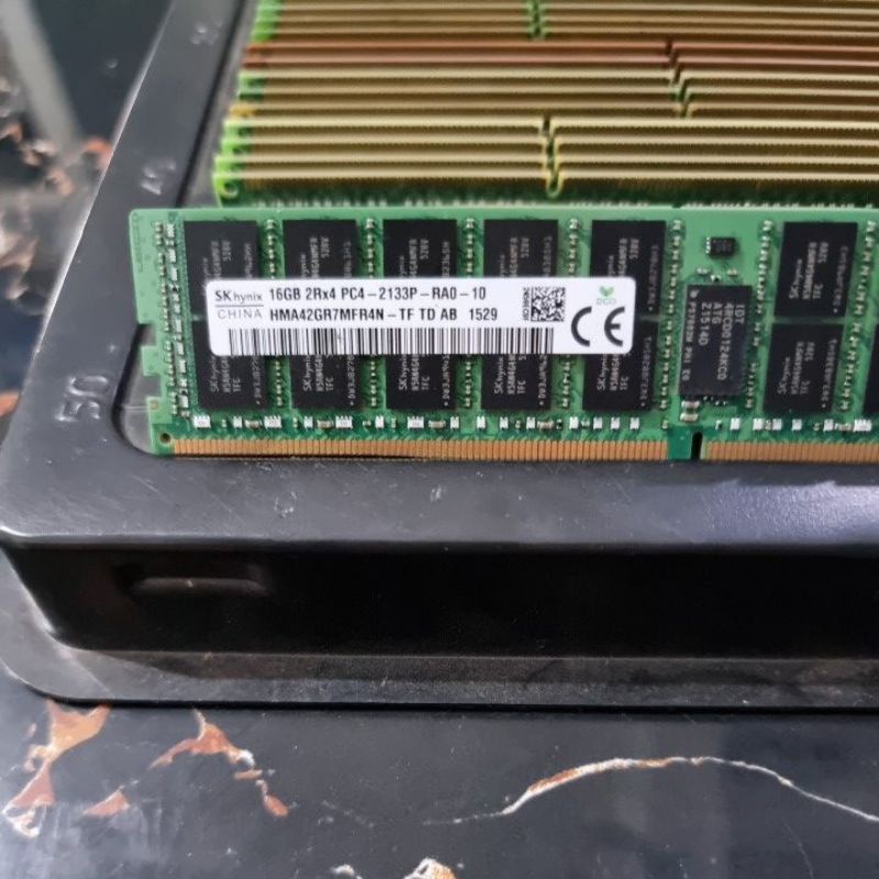 RAM SERVER DDR4 16GB 2R×4 PC4-2133P-RAO-10/HMA42GR7MFR4N-TF TD AB 1529 /MEMORY SKhynix