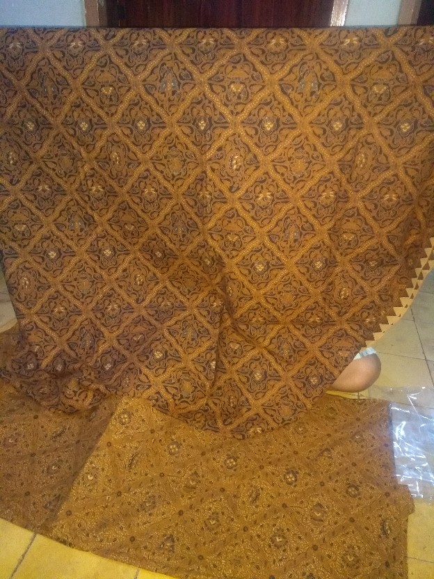 Kain Batik Solo (genes/semi Tulis) Motif Sogan Sidoluhur Mutiara
