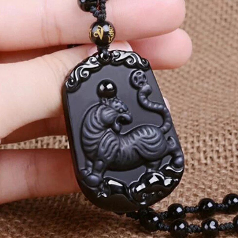 Shio Macan Kalung Fengshui Black Obsidion