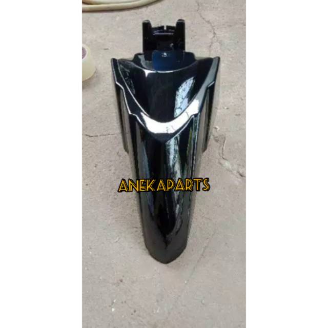 Spakbor depan Vario 125 LED 2016-2017 hitam