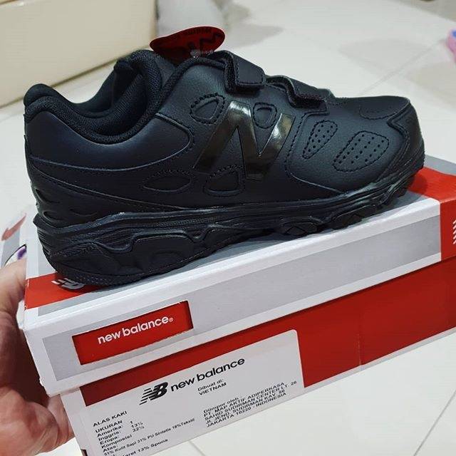 New Balance Kids Black Wide KE660BBY