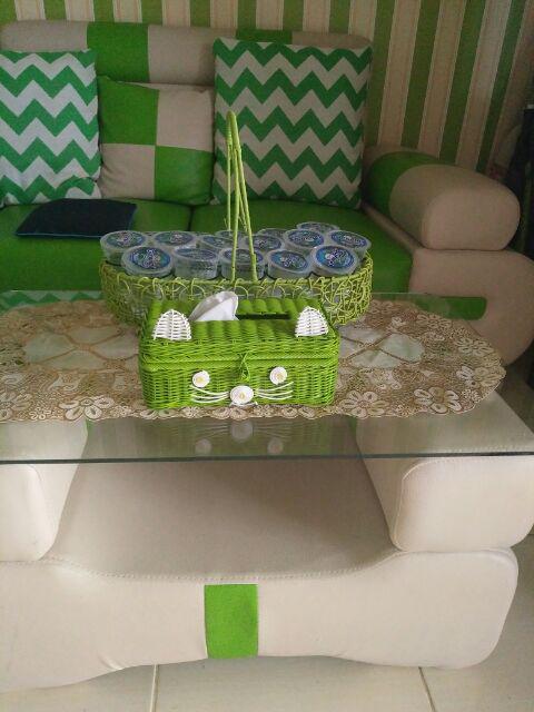 Keranjang Aqua 16 Cup Bentuk Oval Bertangkai - Keranjang Mountoya Cup 16 Rangka Besi Rotan Sintetis