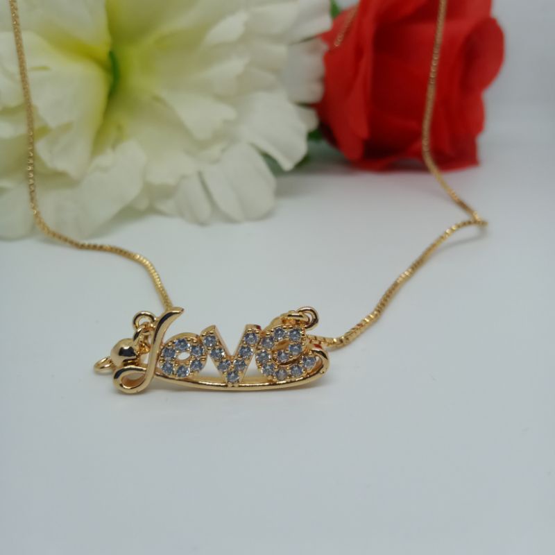 kalung wanita dewasa love, kalung titanium asli anti luntur anti karat,kalung fashion wanita terbaru, perhiasan kalung wanita import