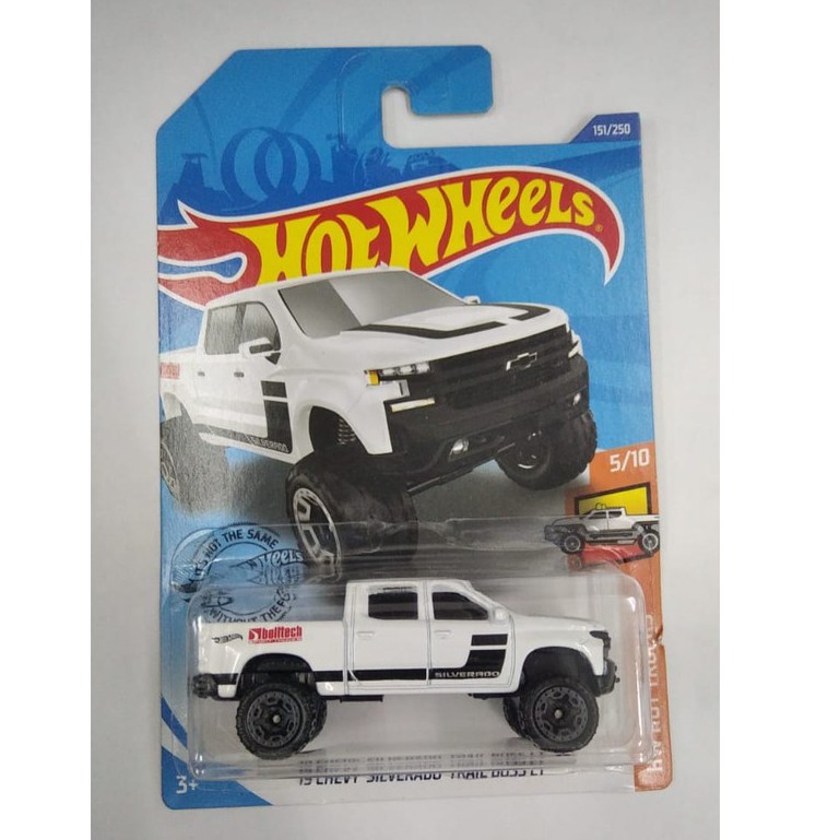 Diecast Hot Wheels 19 CHEVY SILVERADO TRAIL BOSS LT Putih HW Pickup Hotwheels Mobil Mainan Anak