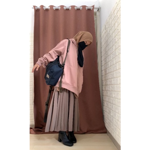 BASIC OVERSIZE HOODIE