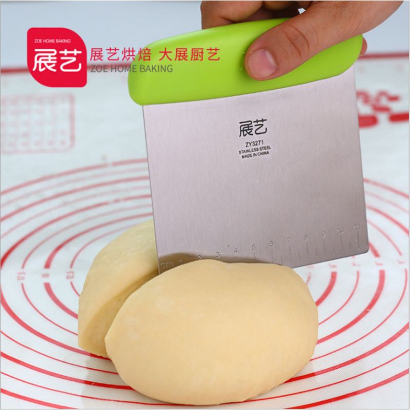 Zoe stainless dough cutter and scraper / alat potong adonan roti