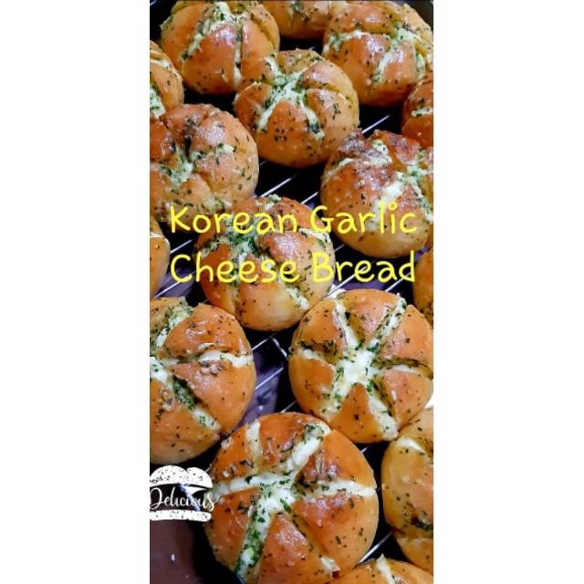 

KoreanGarlicCheeseBread