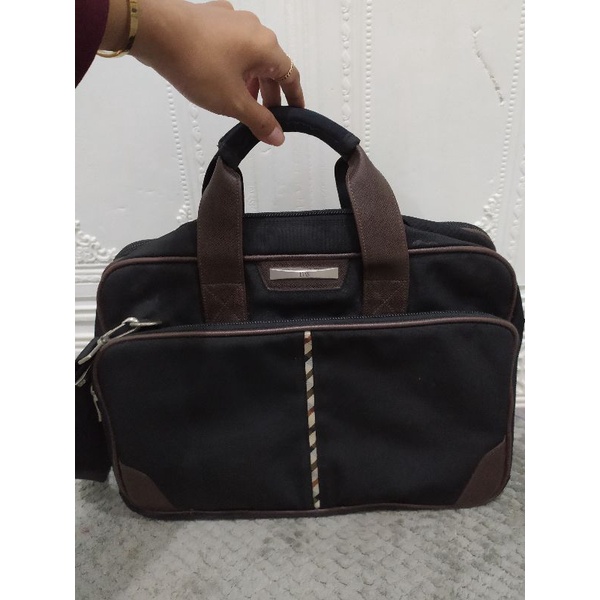 Tas Kerja/Tas Laptop Daks