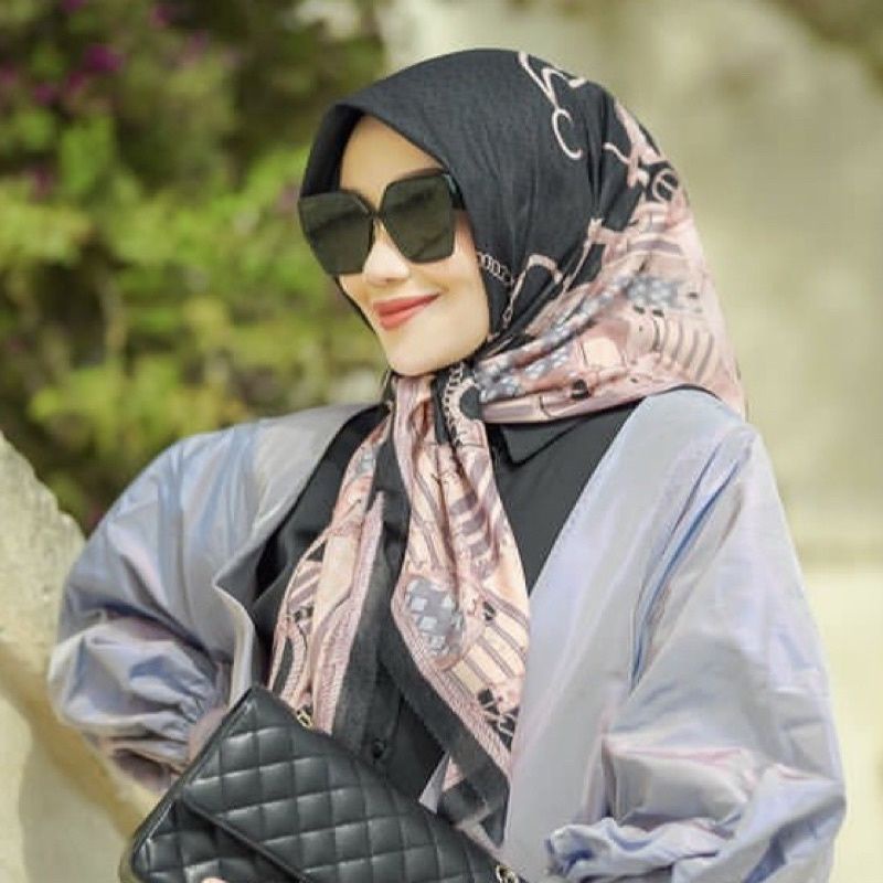 BUTTONSCARVES THE CHAIN SERIES 2 NERA