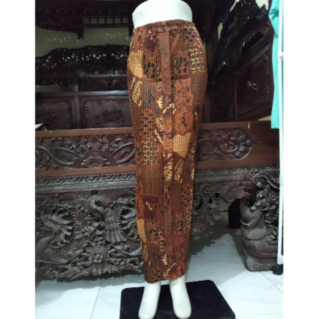 Jarik plisket bawahan batik