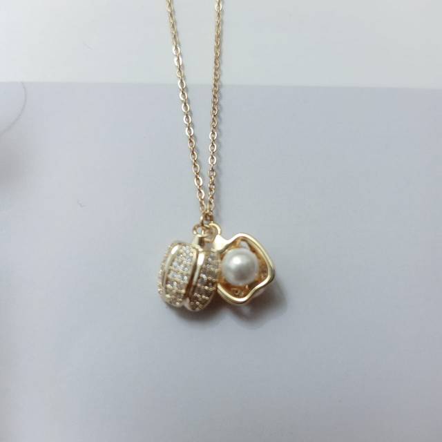 KALUNG APPLE MUTIARA / KALUNG TITANIUM ANTI KARAT / KALUNG WANITA / KALUNG LIONTIN / KALUNG FASHION