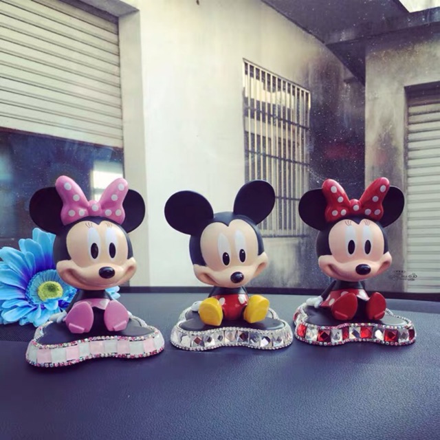 Boneka Pajangan Goyang Dashboard Mobil Mickey Minnie blink