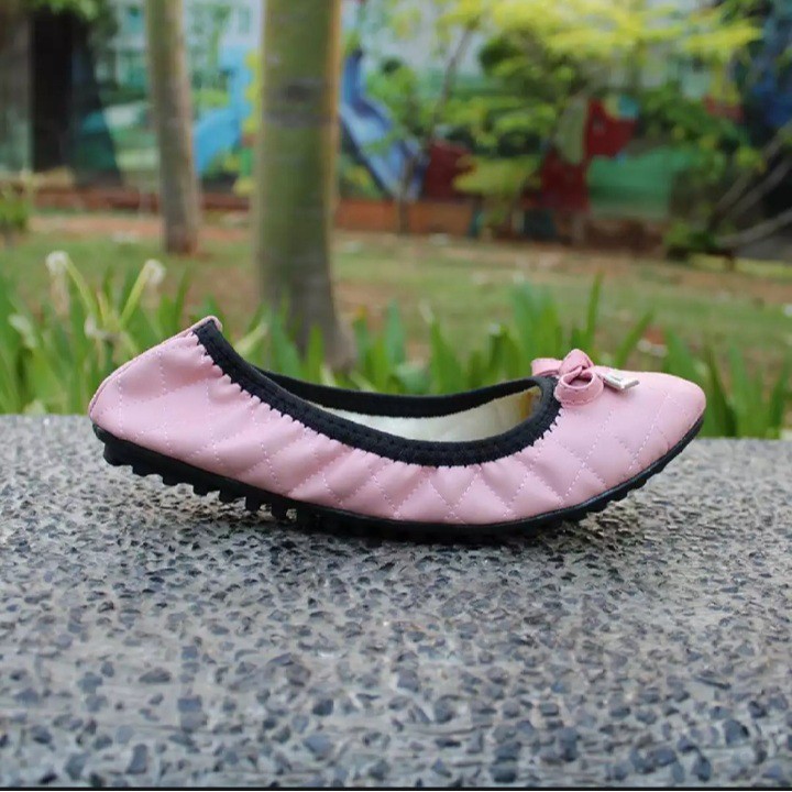 Gratica Sepatu Wanita Flatshoes Balerina Leona DR 32