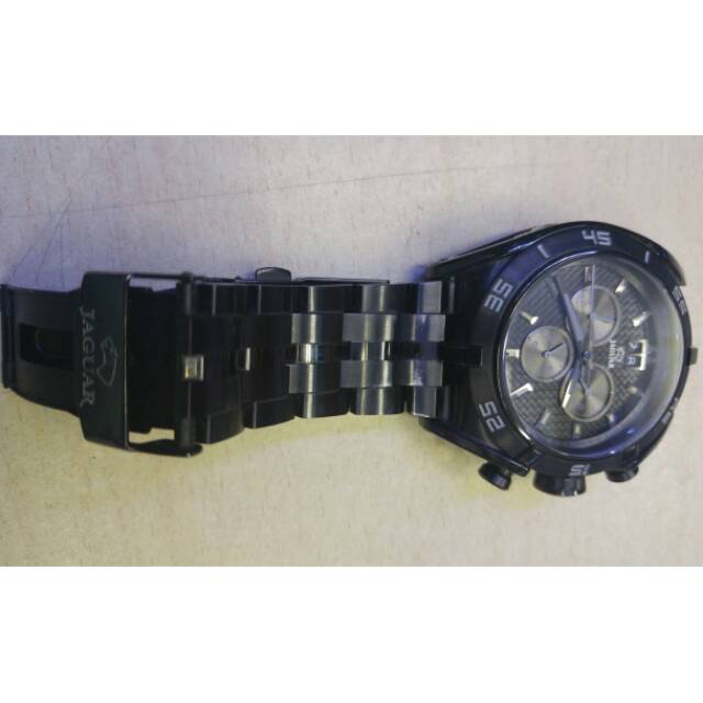 Jam tangan pria merek Jaguar