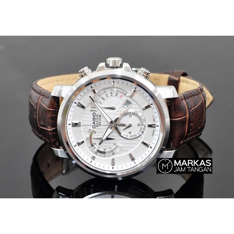 Casio Edifice Beside BEM-506 Chronograph Leather