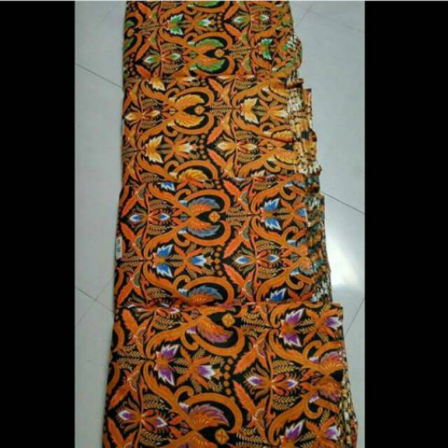 kain batik jokowi