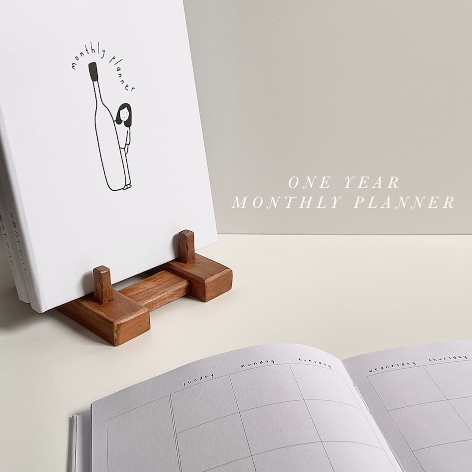 

Undated One Year Monthly Planner (21/22 Ver.) by Keartas Studio (Notebook/Planner/Annual Planner/Hard cover)