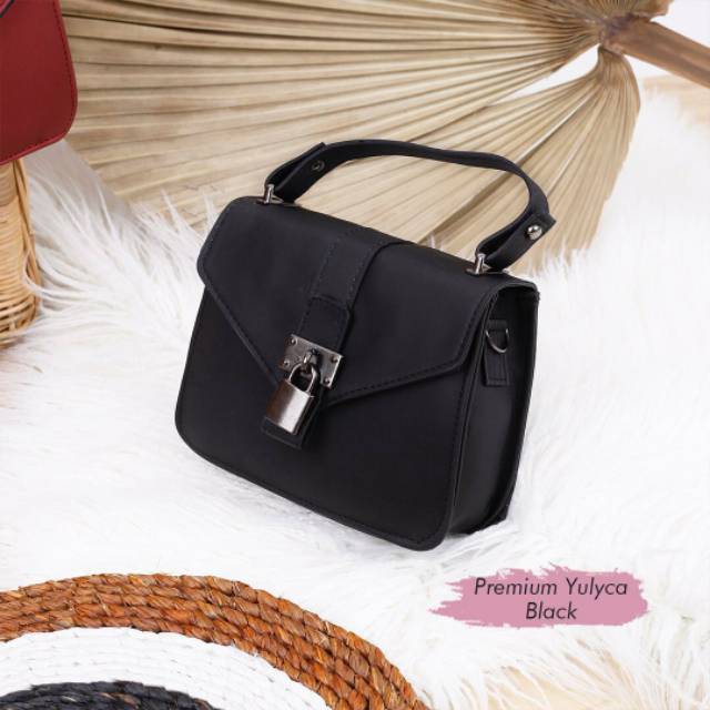 ( COD ) SLINGBAG YULYCA // TAS SELEMPANG WANITA // TAS MURAH // GROSIR TAS  WANITA MURAH SURABAYA