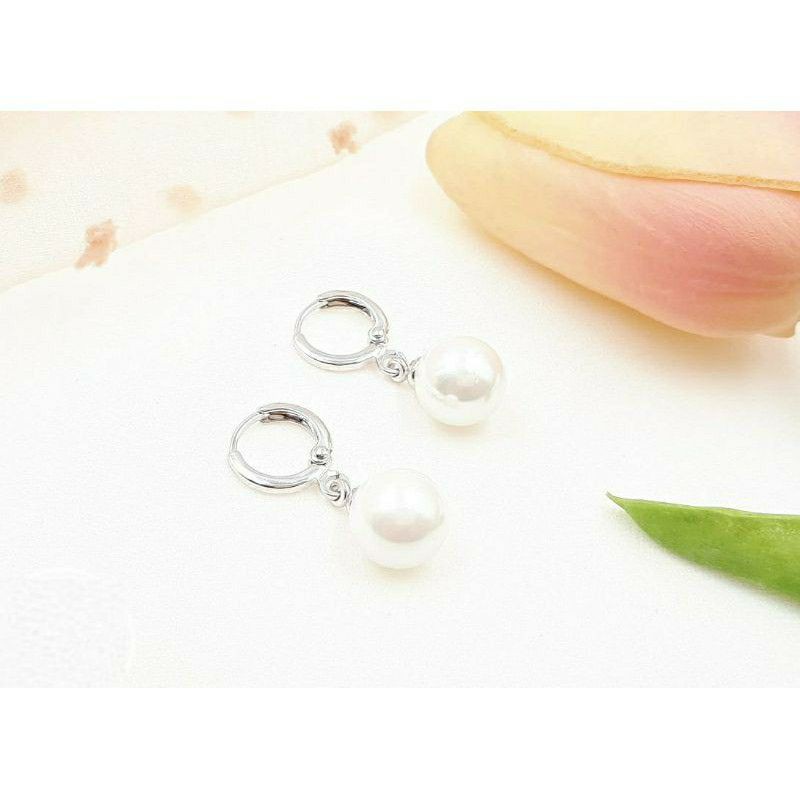 Anting Gantung Mutiara Kaca Titanium