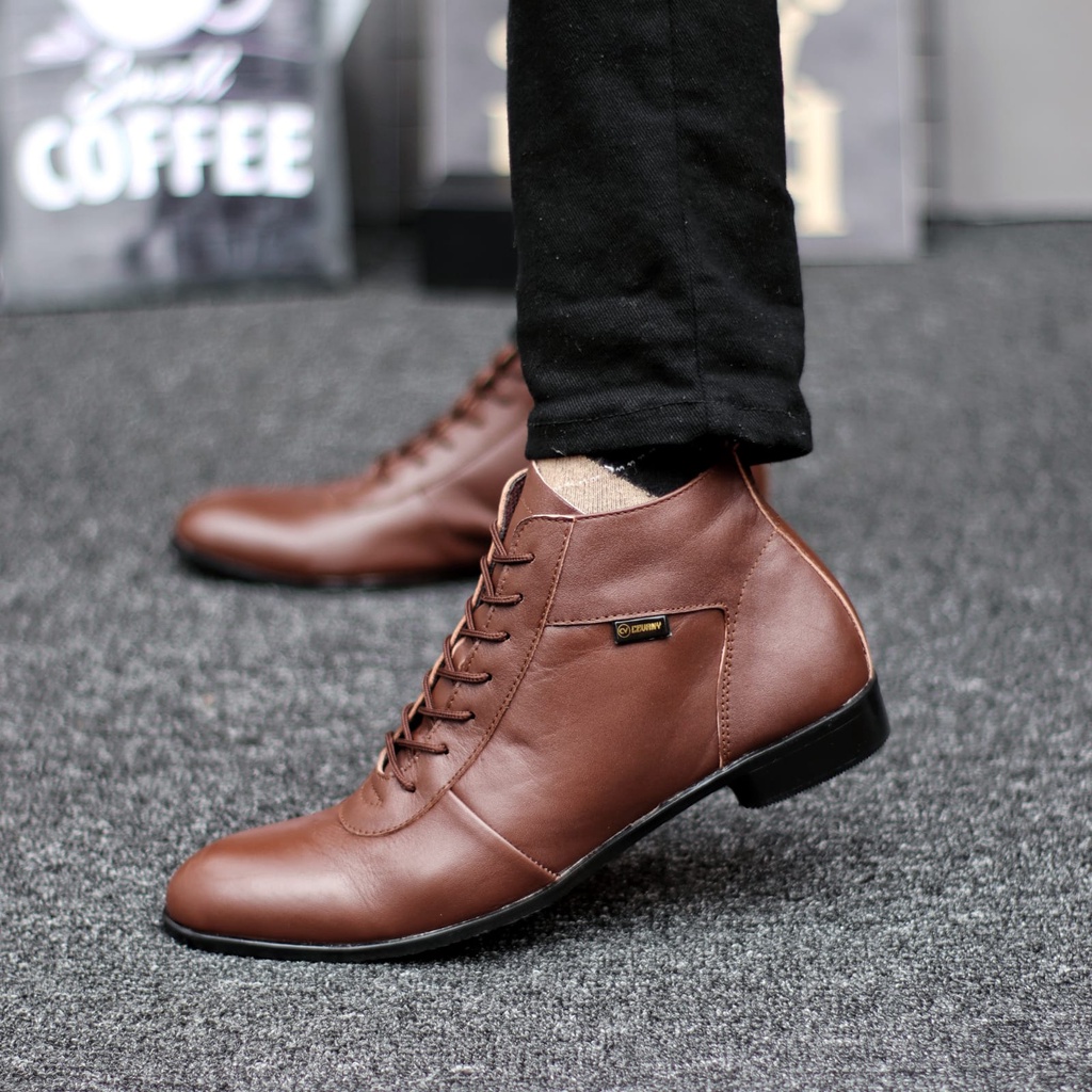 Sepatu Boots Pantofel Formal Kulit Asli Tali Kerja Hitam Pria Abrhm Max