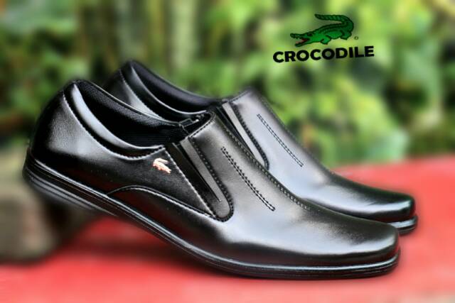 BIG SALE !! Sepatu Casual Formal Pria Pantofel Slop crocodile Hitam Kulit Sintetis Kerja Kantor