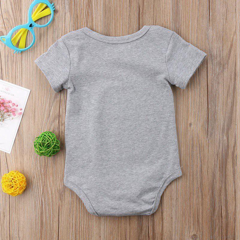 Kaos Jumper Bayi Kaos MOM DAD ME Import Usia 0 - 12 Bulan - Jumper Bayi Abu - Jumper Bayi Lucu SALE