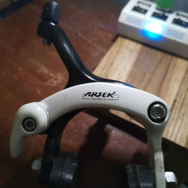 Rem U-Brake ARTEK VIGOROUS (Bekas)