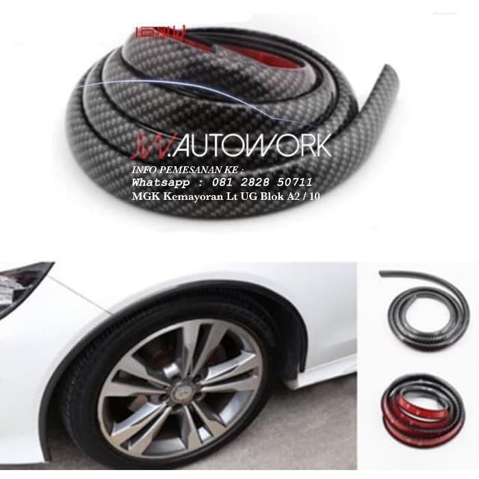 LIPS FENDER CARBON 3D UNIVERSAL - KARET PELINDUNG FENDER MOBIL
