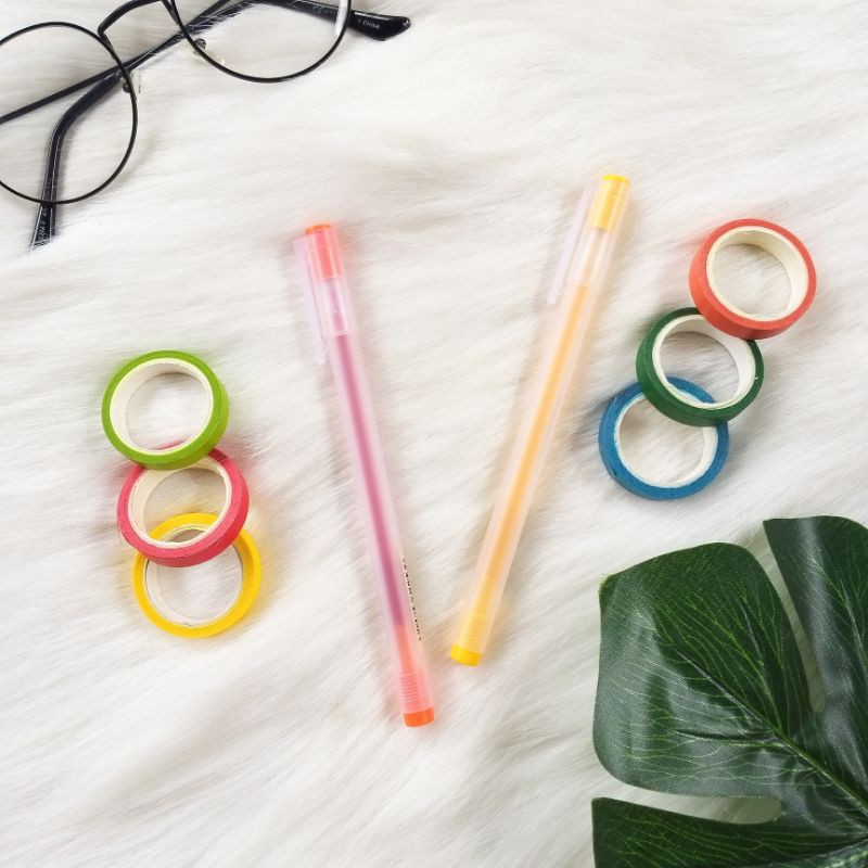 

Pen gel berwarna untuk catatan sekolah atau scrapbook