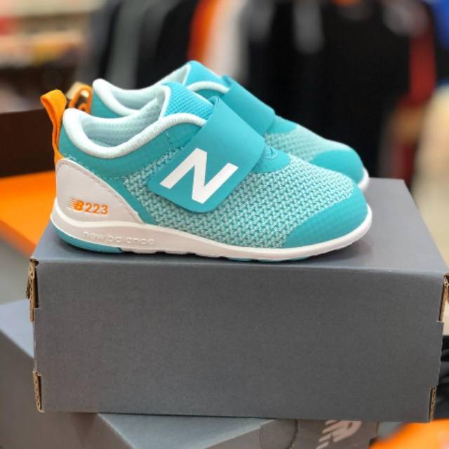 NEW BALANCE kids 70%