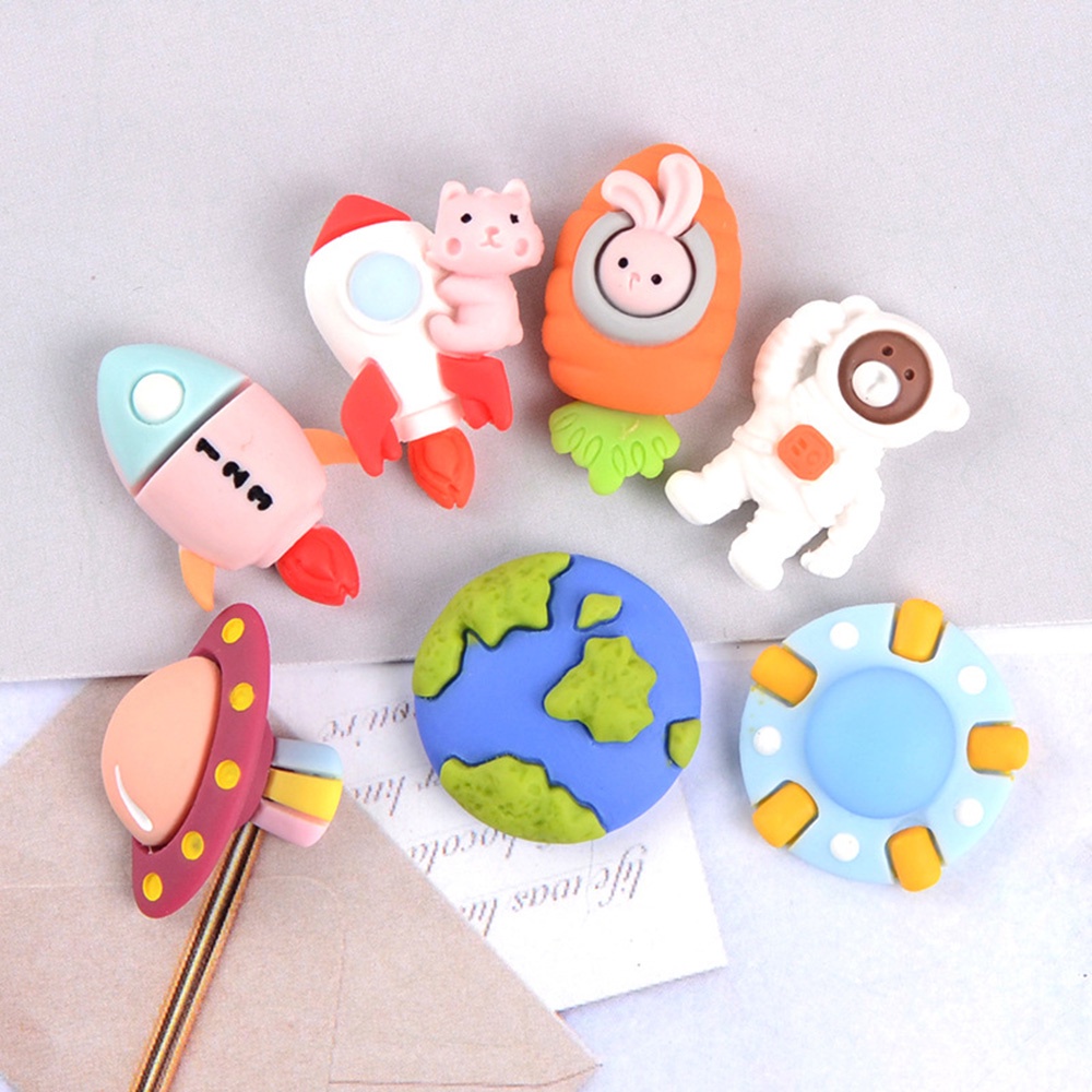 5pcs/set Space Theme Series  Children's Fashion Vamp Decoration Cartoon Bag Accessories Random Color