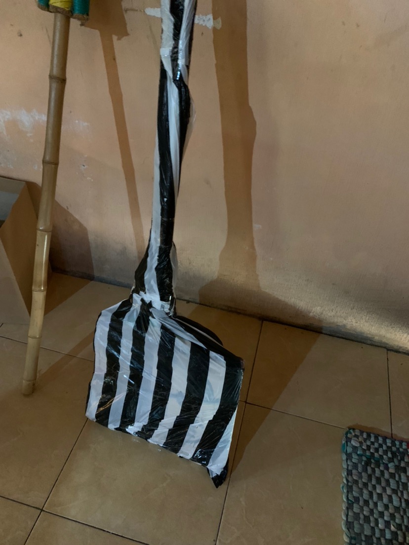 Sapu Lantai / Salu Ijuk Gagang Kayu