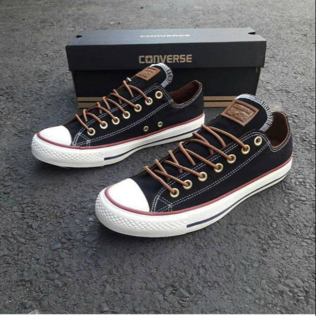 Sepatu Sneakers Casual All Star Convers_ Tali Premium PriaWanita + Dus - Premium Pendek Hitam Putih