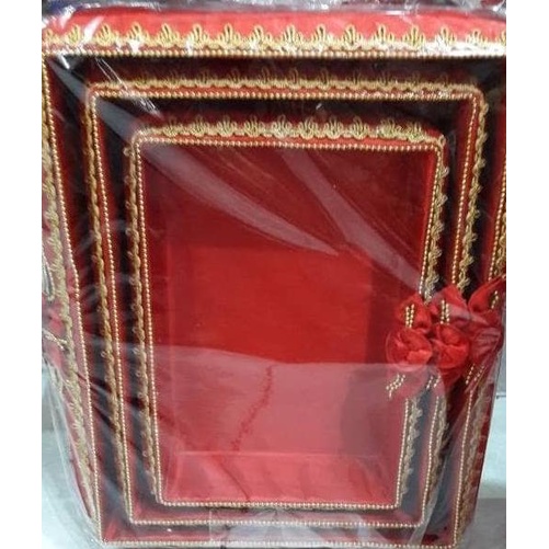 

AKSESORIS PERNIKAHAN BAKI SESERAHAN/ SANJIT ISI 3 PERLENGKAPAN PESTA CRAFT