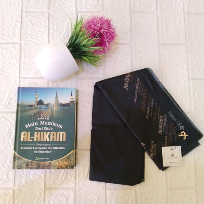 Jilbab journey premium polos terbaru henna series black gold