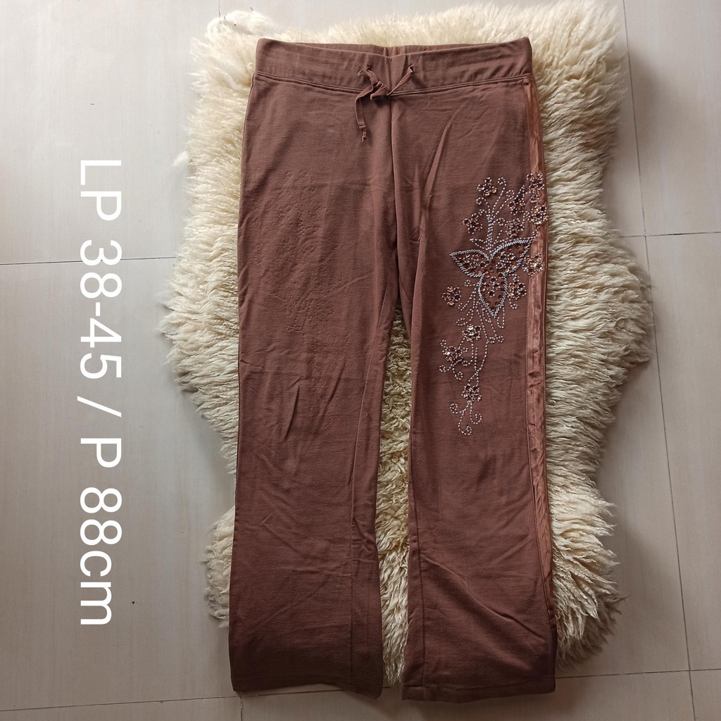 Training pants / Legging brown wanita preloved