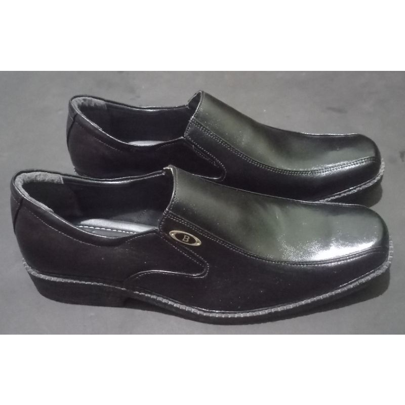 Sepatu Formal Suntour Size 39