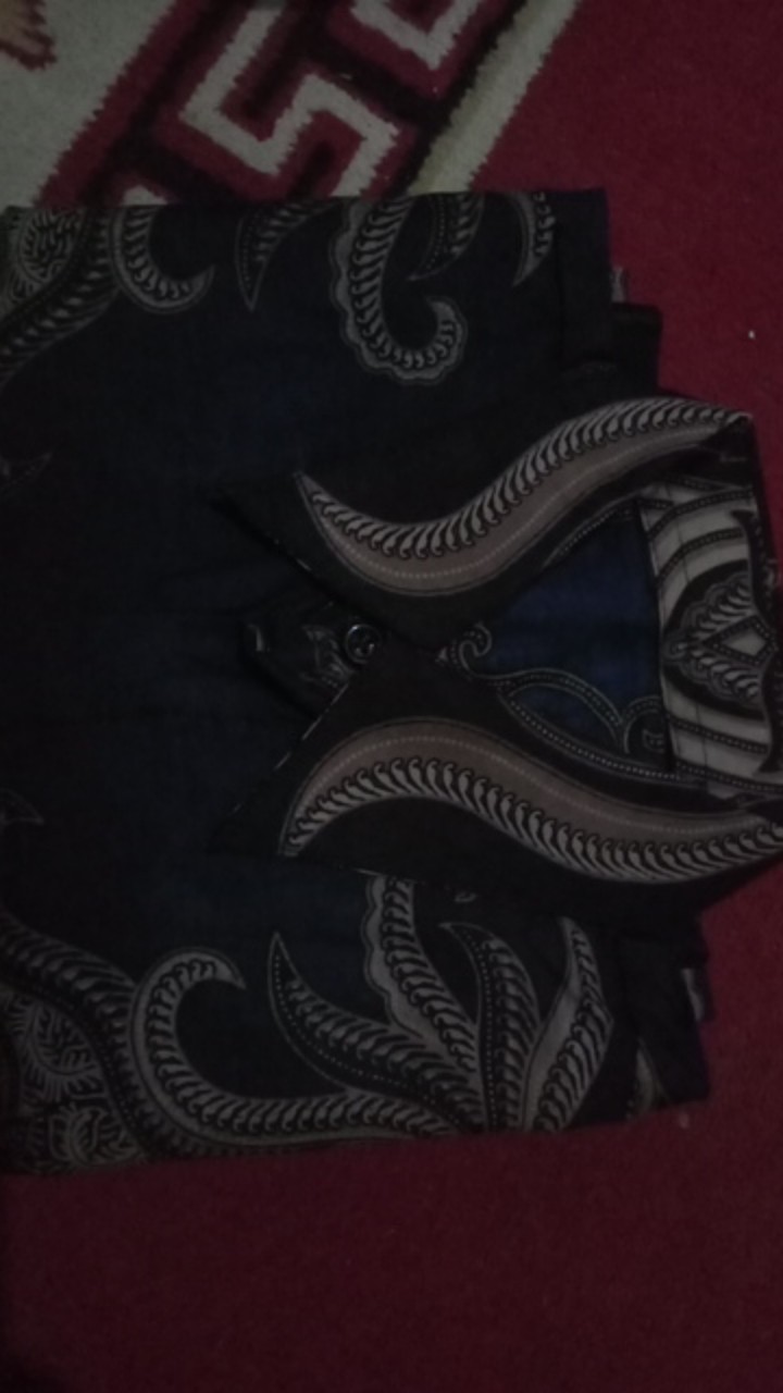 Batik Pria Slimfit Lengan Panjang Mewah Kemeja Batik Modern