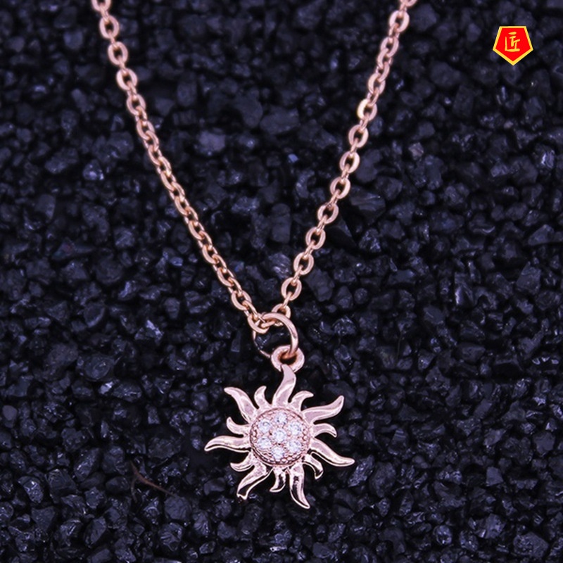 [Ready Stock]Creative Korean Sunflower Necklace Rhinestone Pendant Luxury Fashion