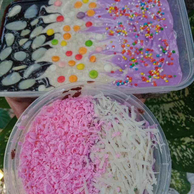 

Ukuran 300ml 12k 650ml 25k 750ml 35k. Bebas pilih topping.