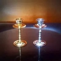 Tempat Lilin B Warna Emas Perak