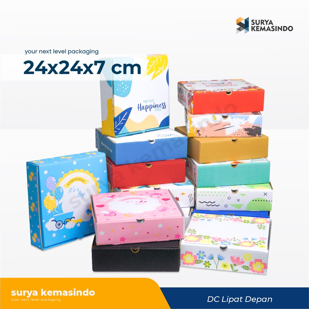 

Box 24x24x7 cm LD kardus/polos/Hampers/hoodie/mukena/ultah/ulang tahun/happybirthday/it's boy/it's girl/baby/bayi