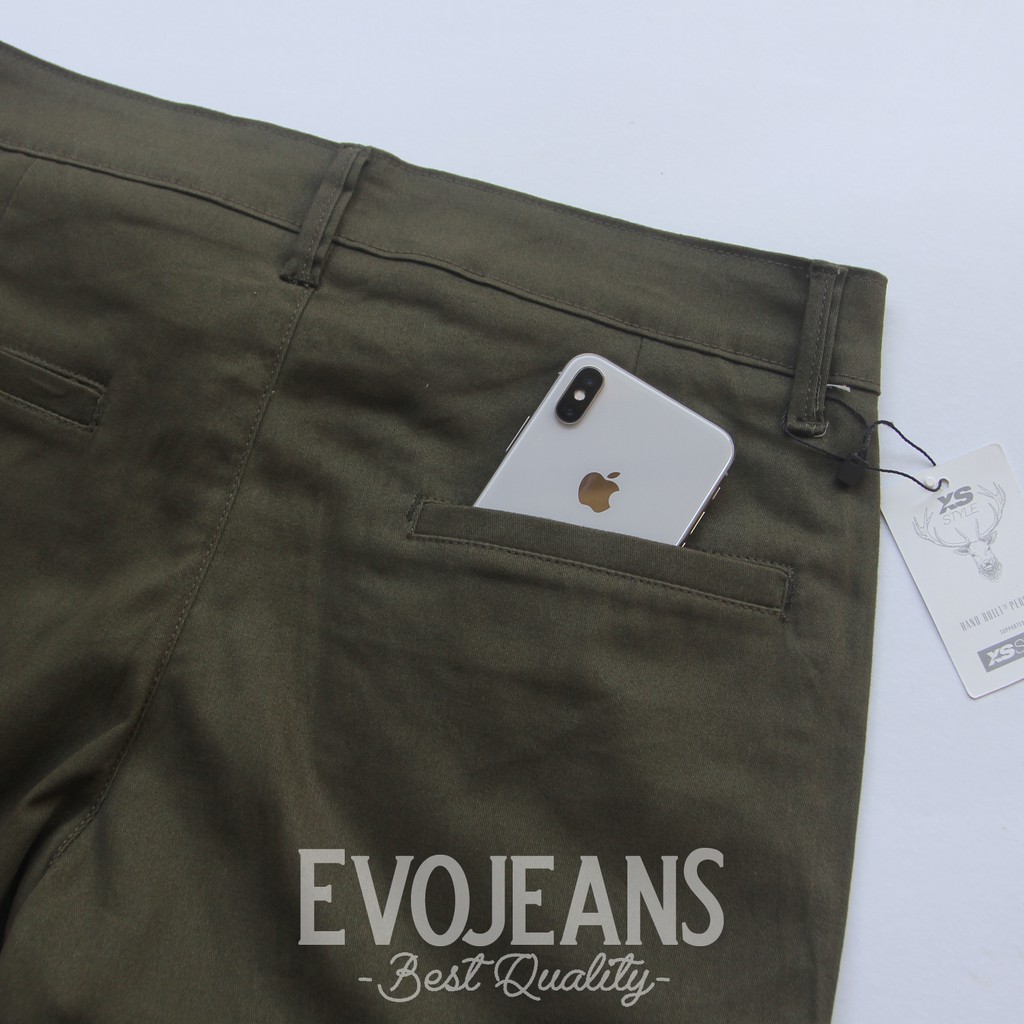 Celana Pendek Pria Distro Bahan Karet Melar Halus Sleting YKK Premium Chino Pants Pendek - Evojeans