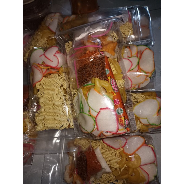 

[TERMURAH DAN TERLENGKAP]PAKET SEBLAK KUAH INSTAN CILOK BUMBU BASAH 5BKS by Kedai Teteh