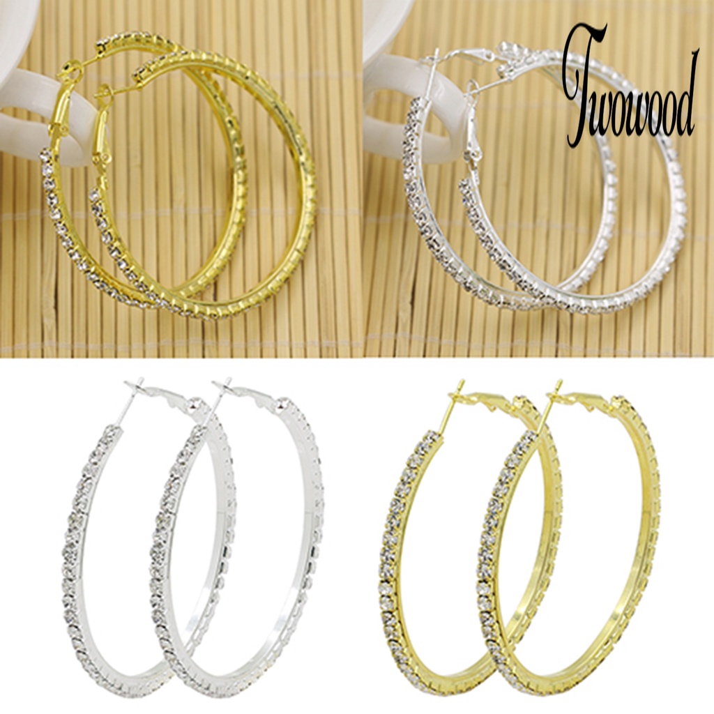 1 Pasang Anting Hoop Besar Aksen Berlian Imitasi Bahan Alloy Untuk Wanita