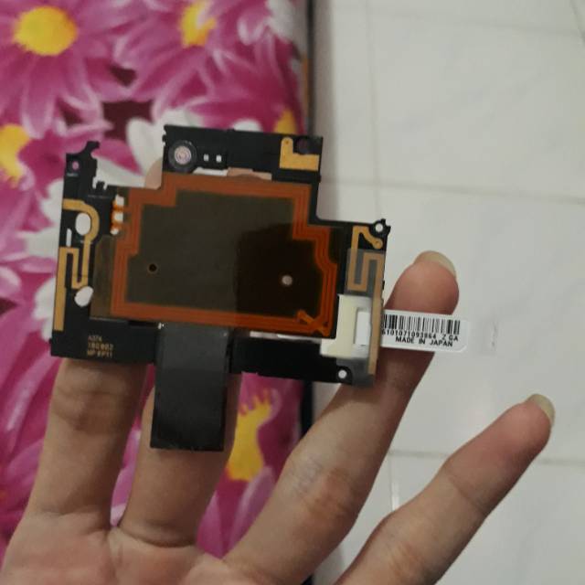 Tutup Mesin dan NFC Sharp Aquos SH04H