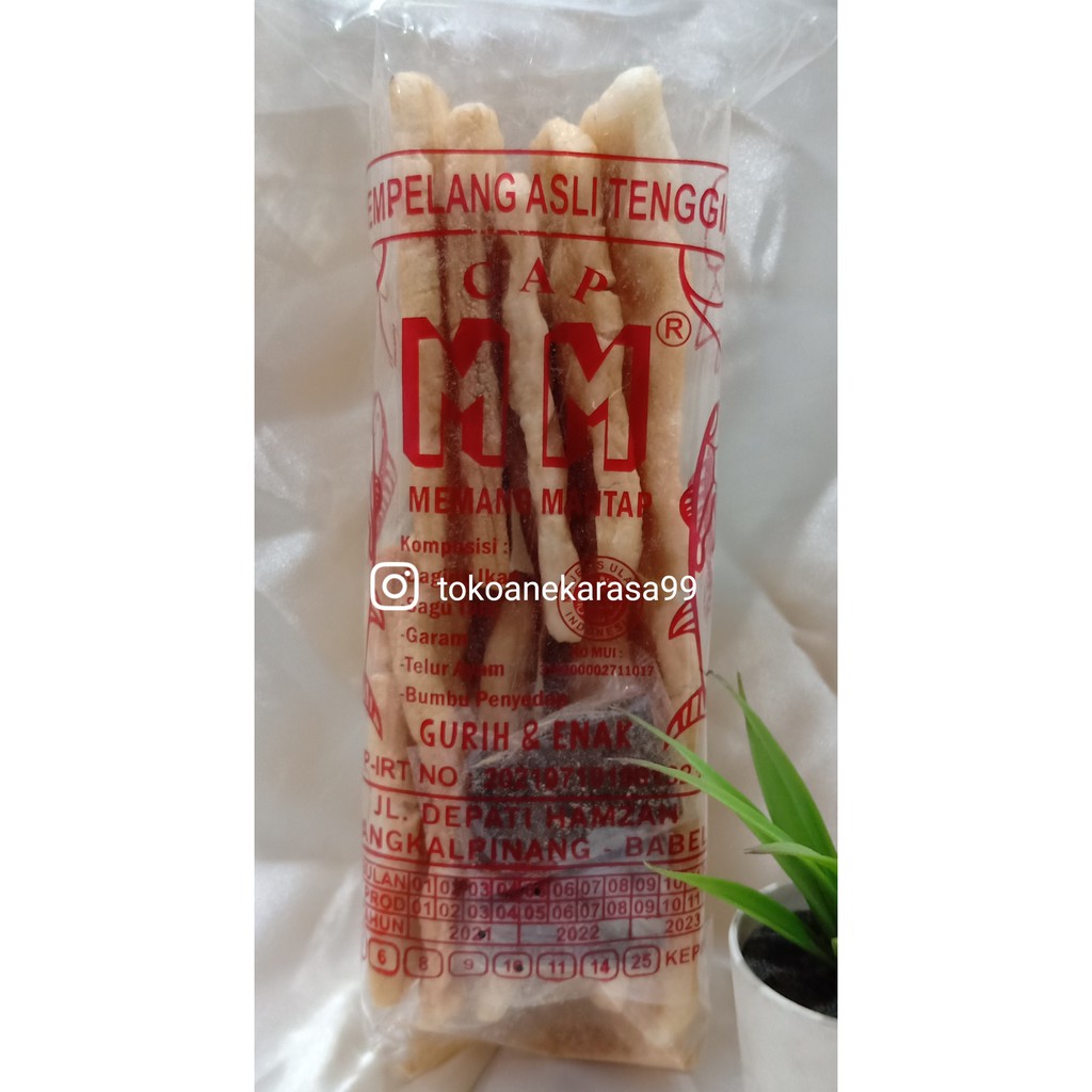 

KEMPLANG PANGGANG MM (MEMANG MANTAP ) IBENTUK KOTAK ASLI BANGKA MAKANAN KHAS BANGKA