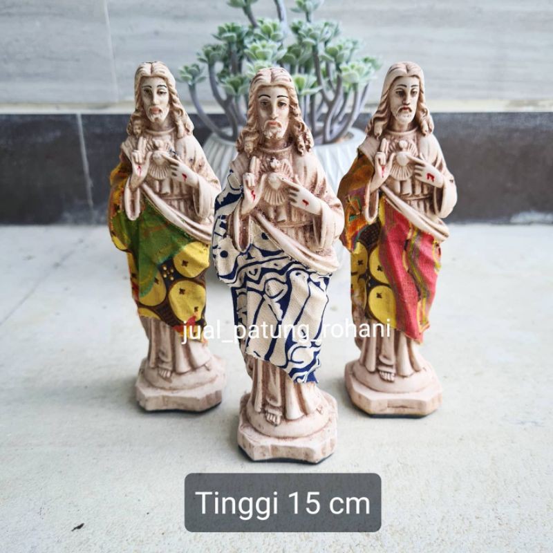 Patung Yesus Hati Kudus 15 cm kain jawa