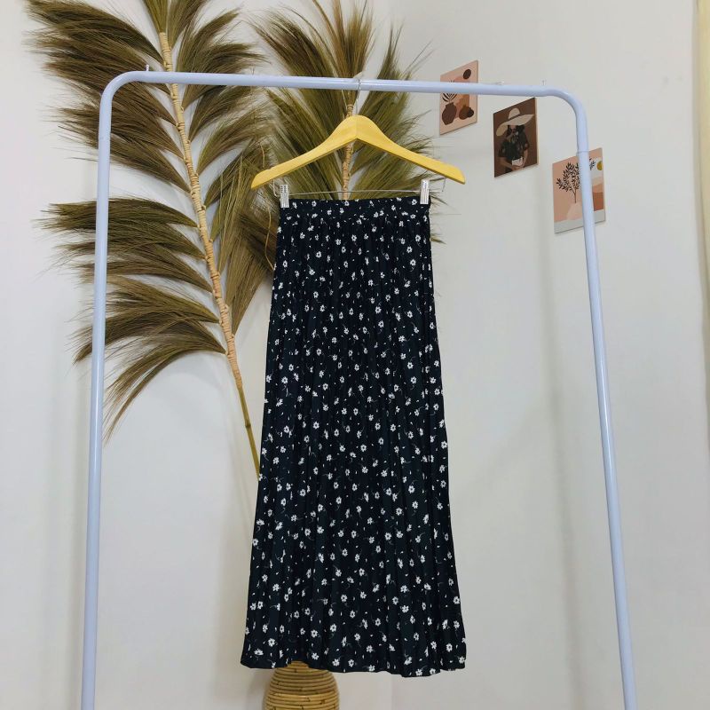 ROK PLISKET BUNGA DAISY / ROK PLISKET PREMIUM / ROK WANITA-Melati Hitam