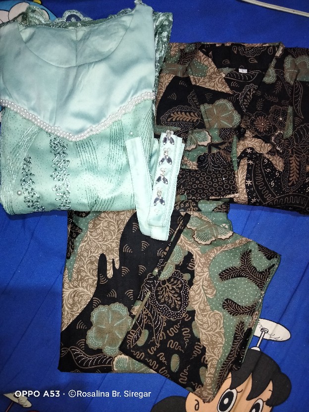 Batik Couple Dan Kebaya Set Aleena